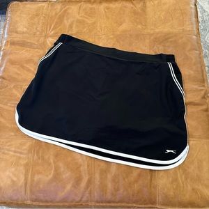 Slazenger Black & White XXL Golf Skort